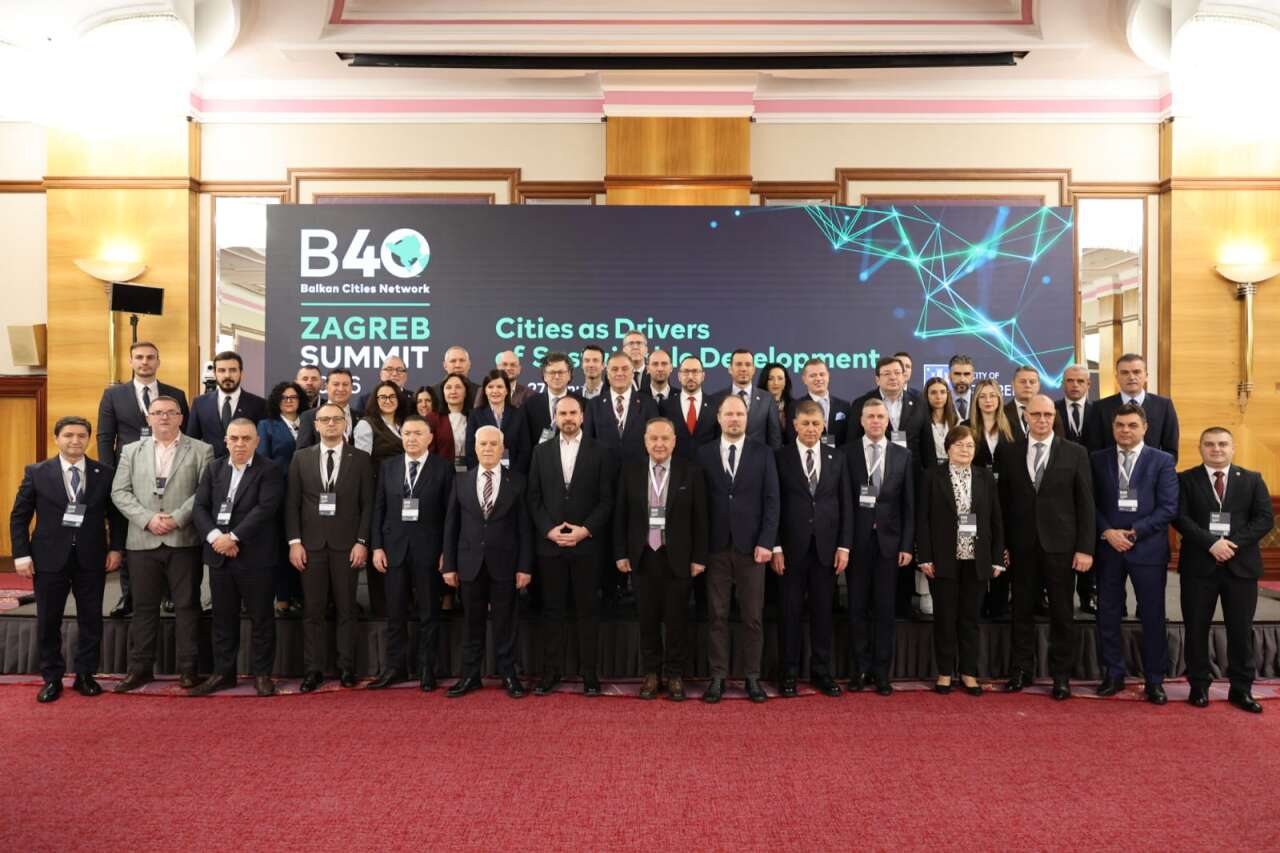 Başkan Aras B40 Zirvesi’nde Muğla’yı Temsil Etti 3